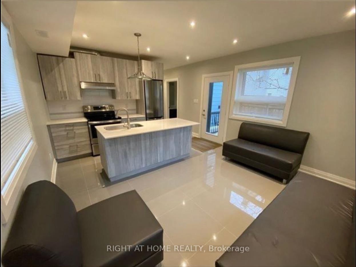 31 Alma Avenue, Unit 1 - Photo 4