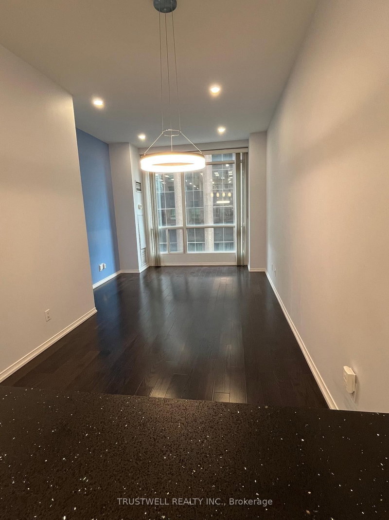 home for lease on 1411-7 King Street E