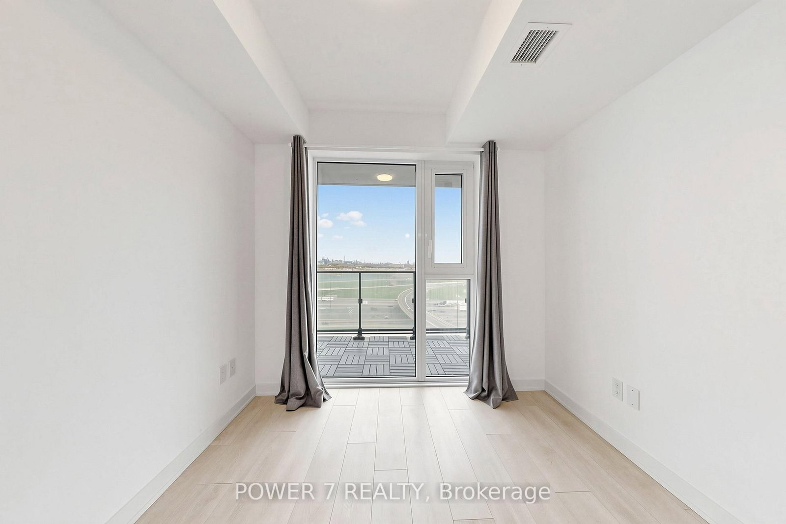 8 Tippett Road, Unit 1309 - Photo 10