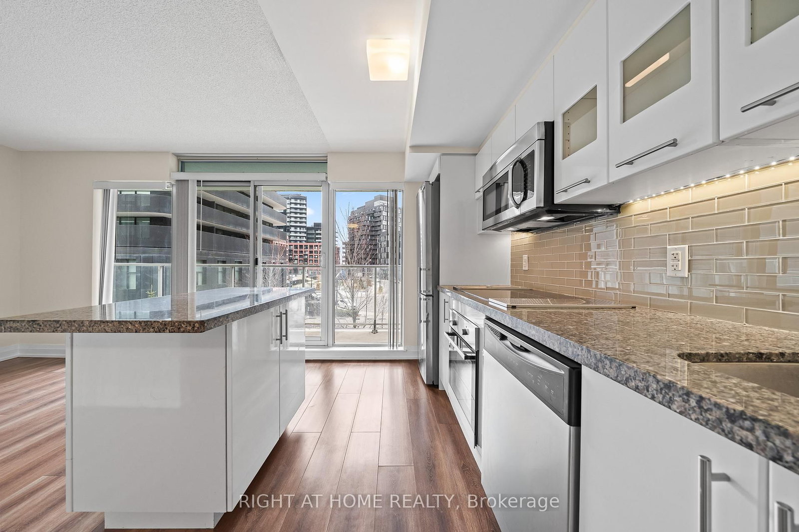 565 Wilson Avenue, Unit 203W - Photo 3