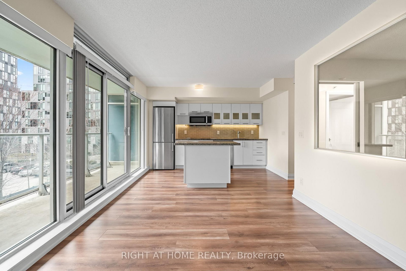 565 Wilson Avenue, Unit 203W - Photo 5