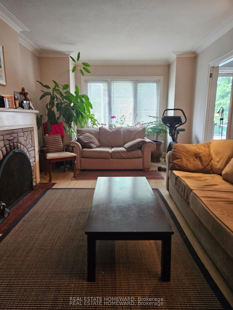 28 Glen Echo Rd, Toronto, M4N 2E1 | Image 2