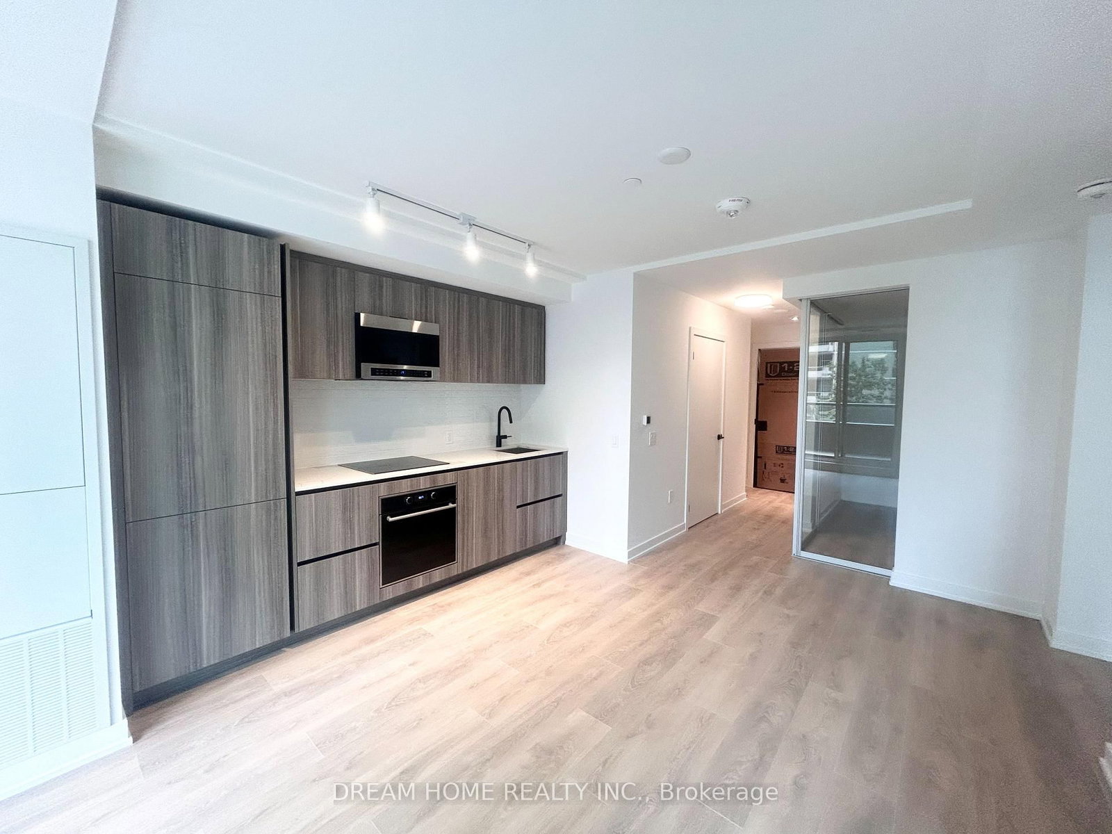 127 Broadway Avenue, Unit 210 - Photo 4
