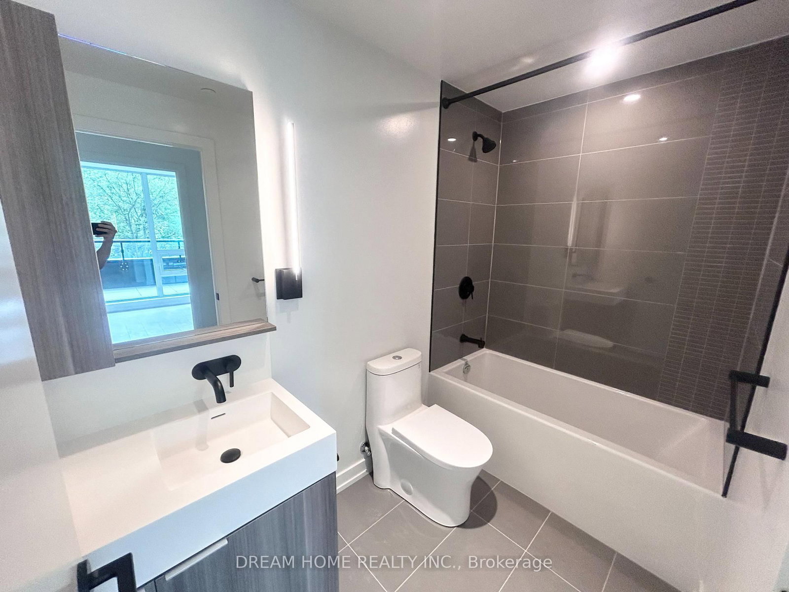 127 Broadway Avenue, Unit 210 - Photo 8
