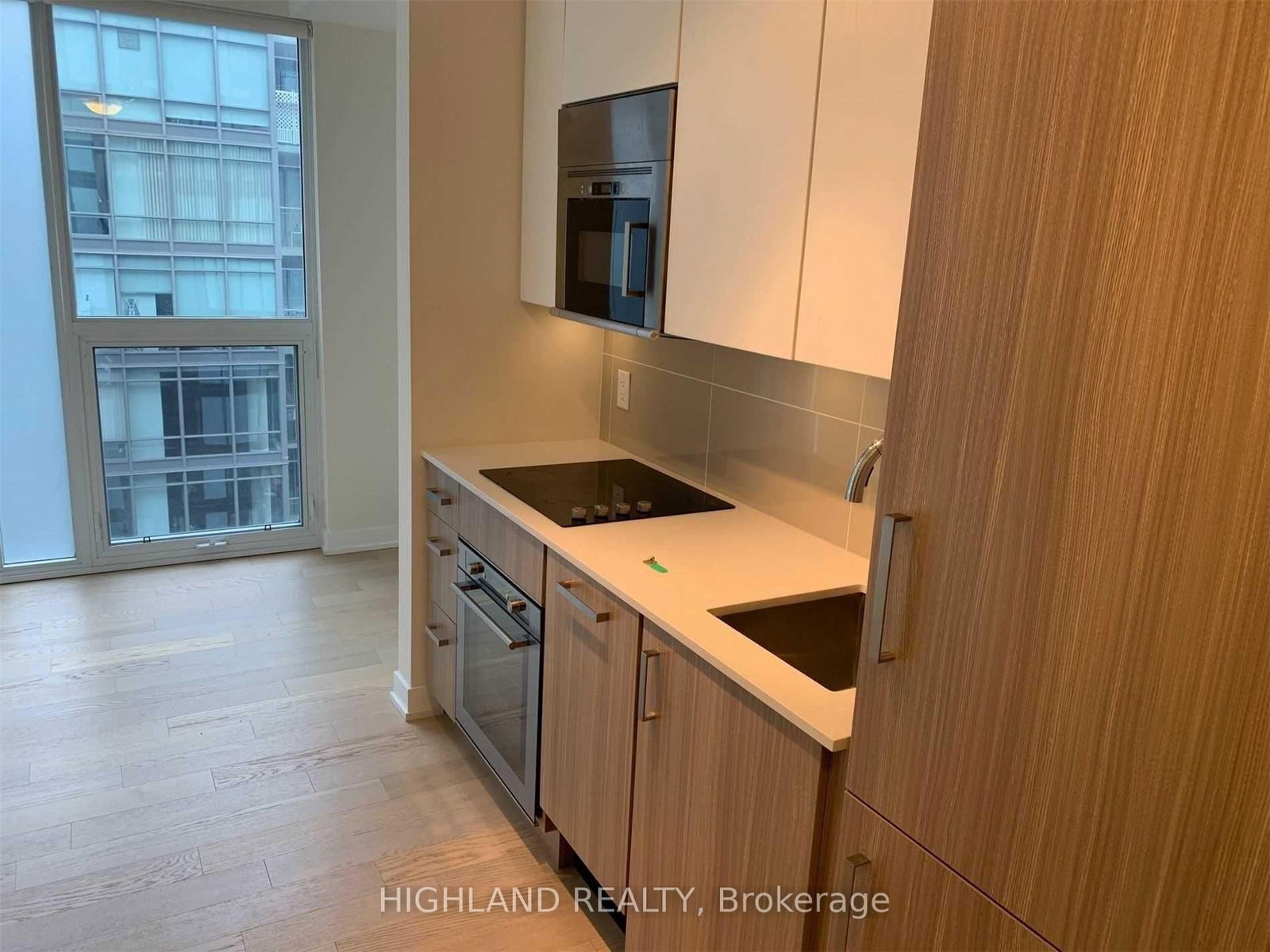 17 Dundonald Street, Unit 1606 - Photo 2