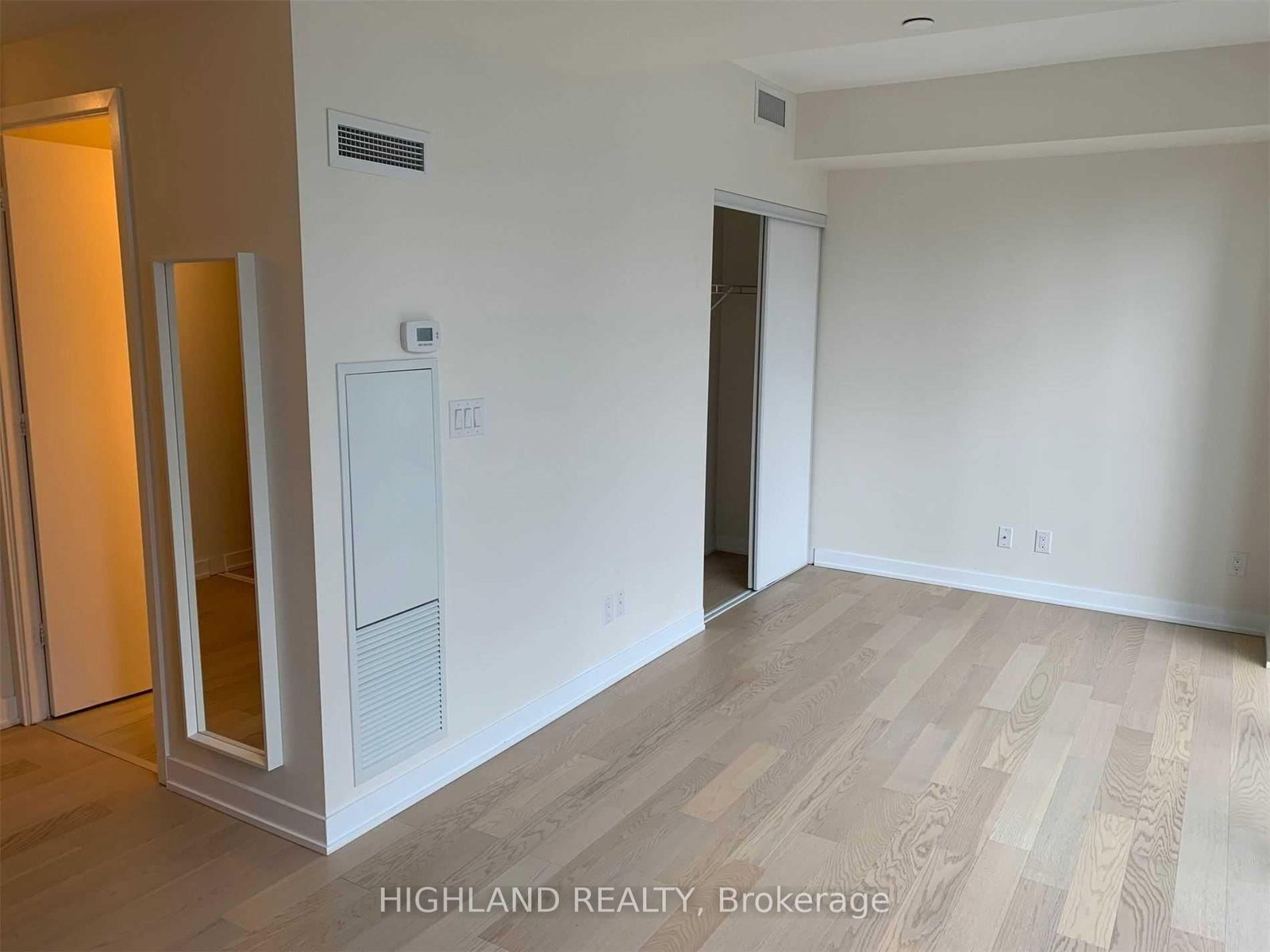 17 Dundonald Street, Unit 1606 - Photo 3