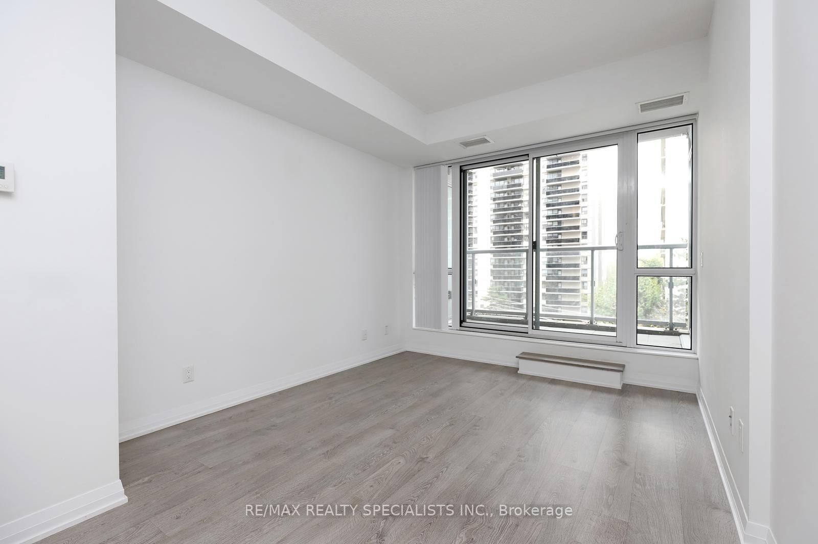101 Erskine Avenue, Unit 417 - Photo 13