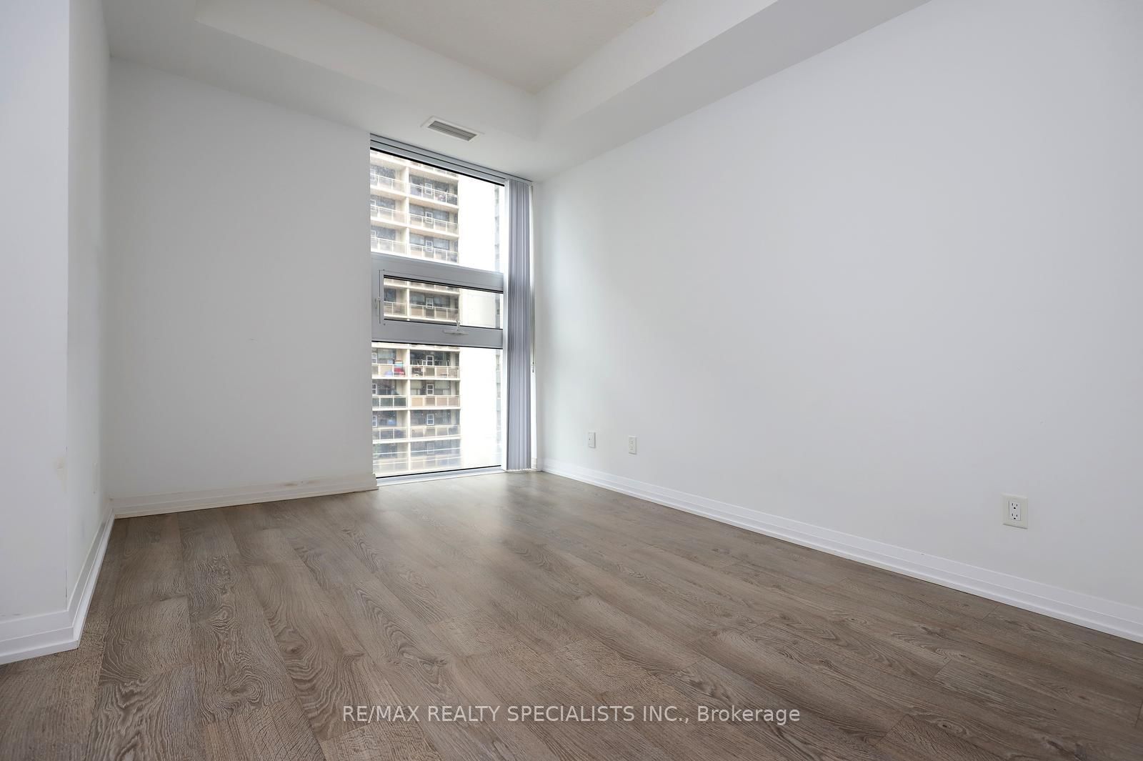 101 Erskine Avenue, Unit 417 - Photo 18