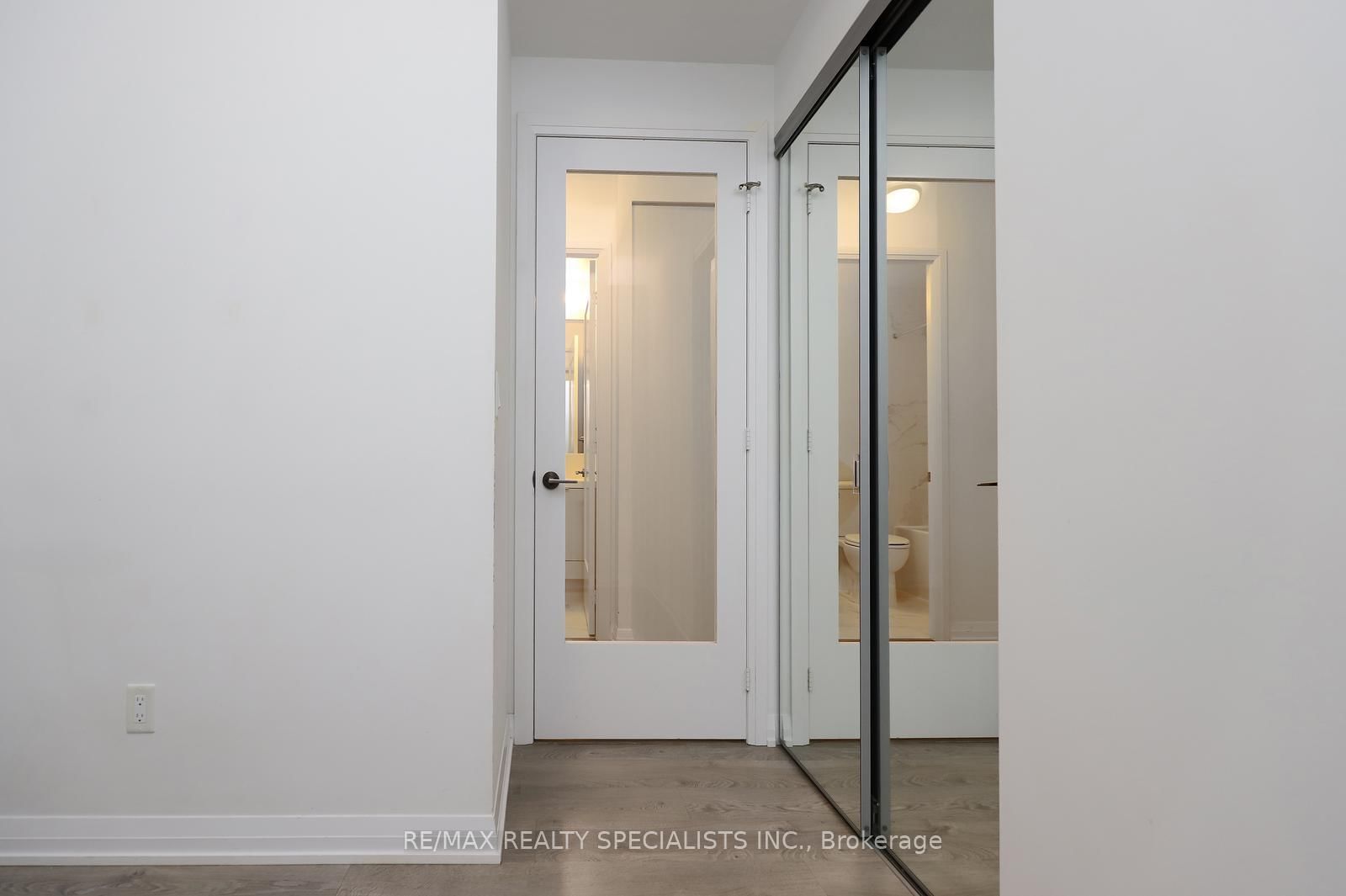101 Erskine Avenue, Unit 417 - Photo 25