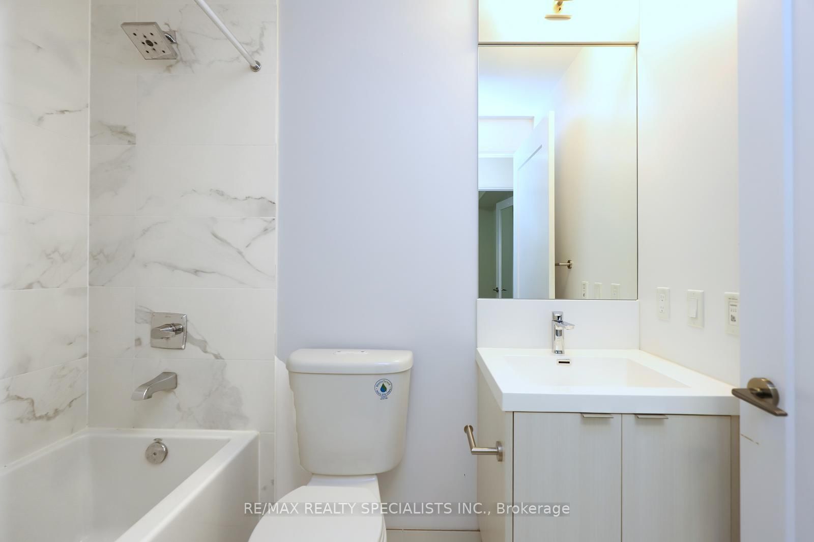 101 Erskine Avenue, Unit 417 - Photo 27