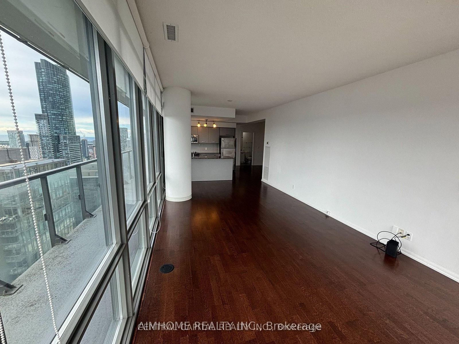 832 Bay Street, Unit 4805 - Photo 9