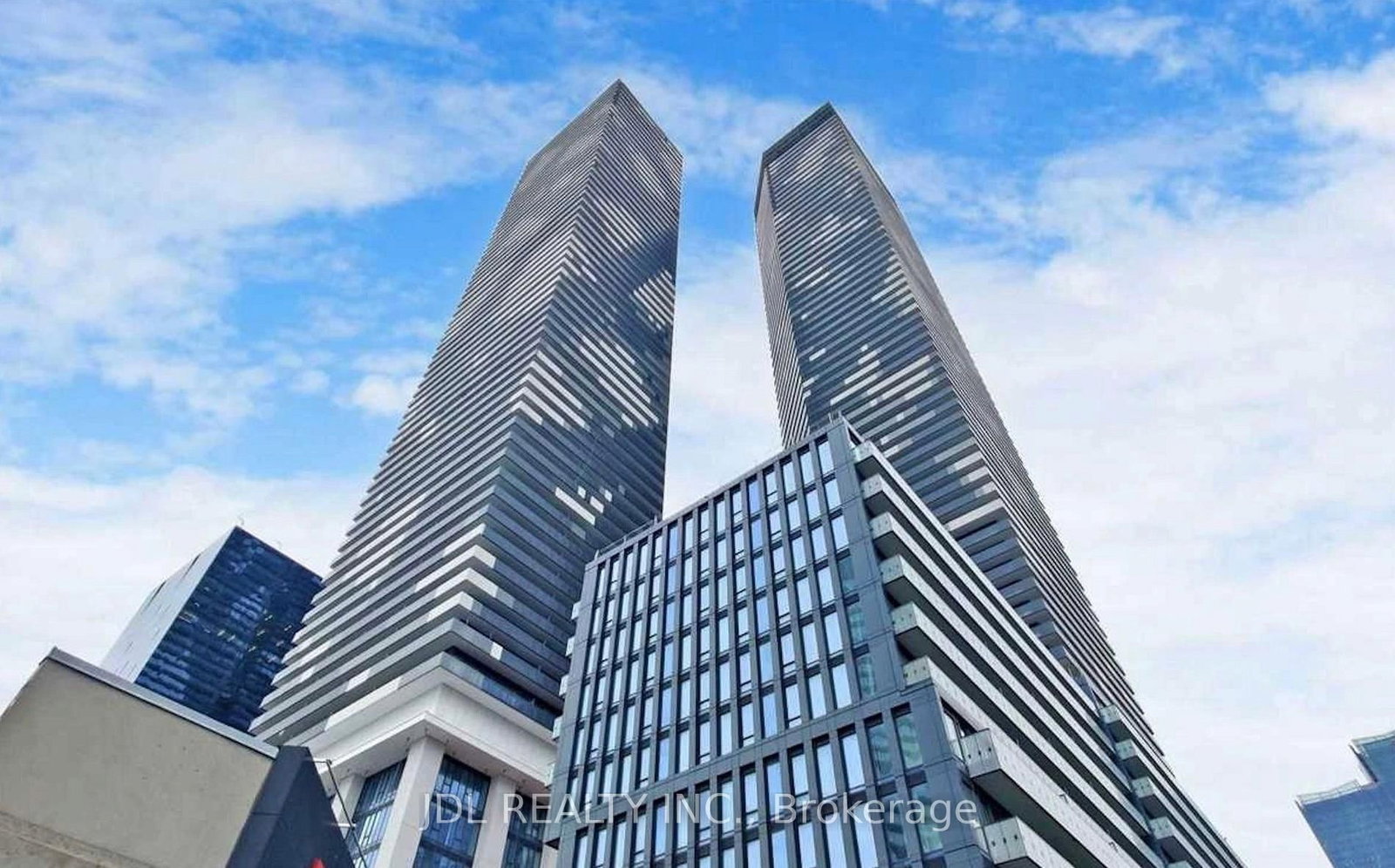 138 DOWNES Street, Unit 6111