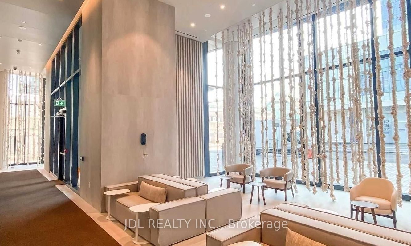 138 DOWNES Street, Unit 6111 - Photo 19