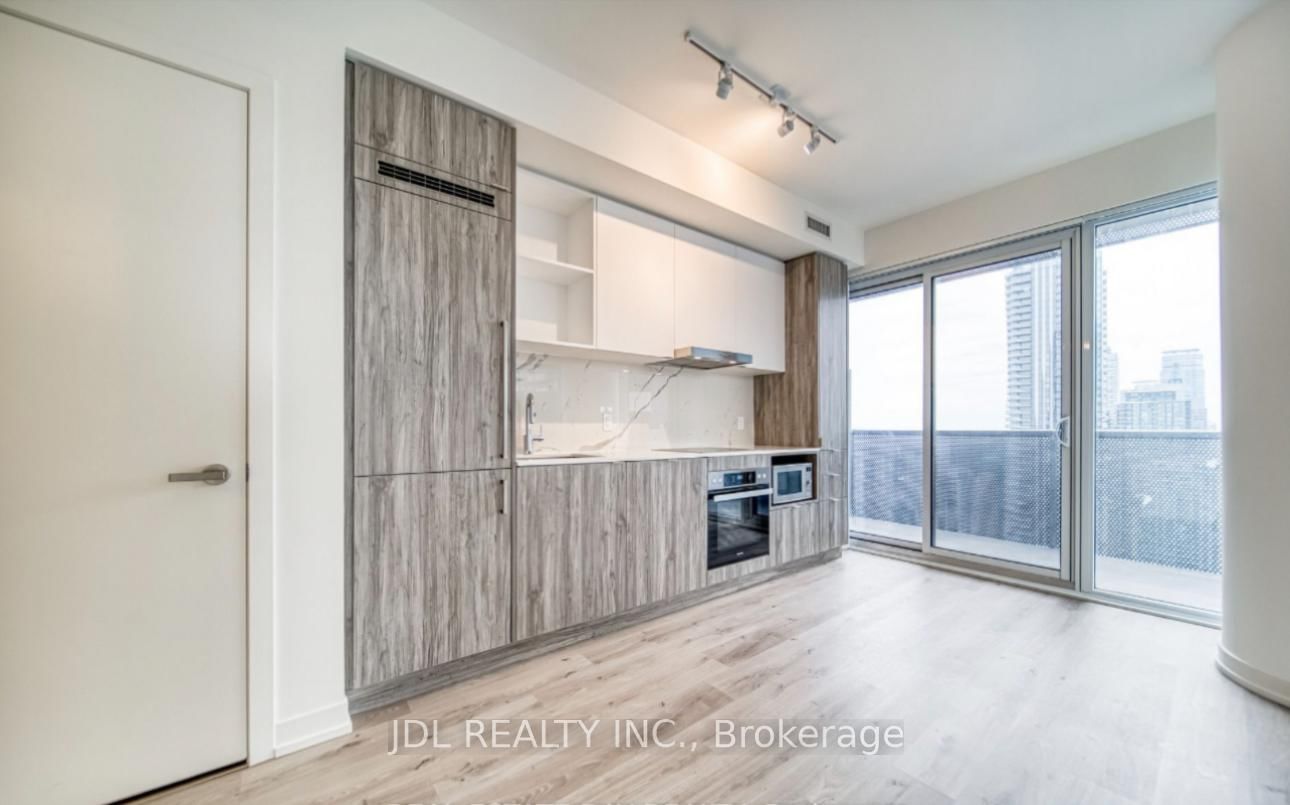 138 DOWNES Street, Unit 6111 - Photo 6