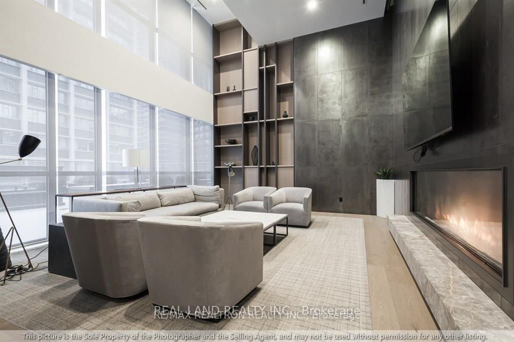 7 Grenville Street, Unit 4701 - Photo 12