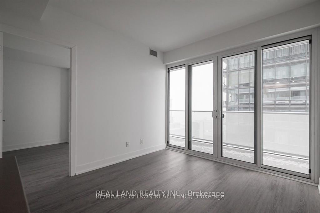 7 Grenville Street, Unit 4701 - Photo 4