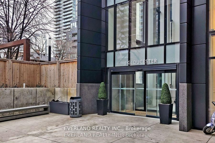 3 GLOUCESTER Street, Unit 4012 - Photo 3