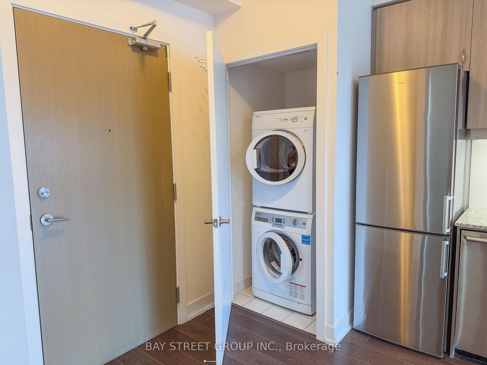 7 Kenaston Gardens, Unit 119 - Photo 2
