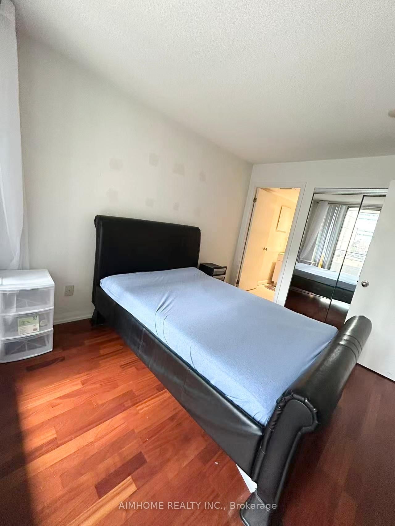 111 Elizabeth Street E, Unit 705 - Photo 11