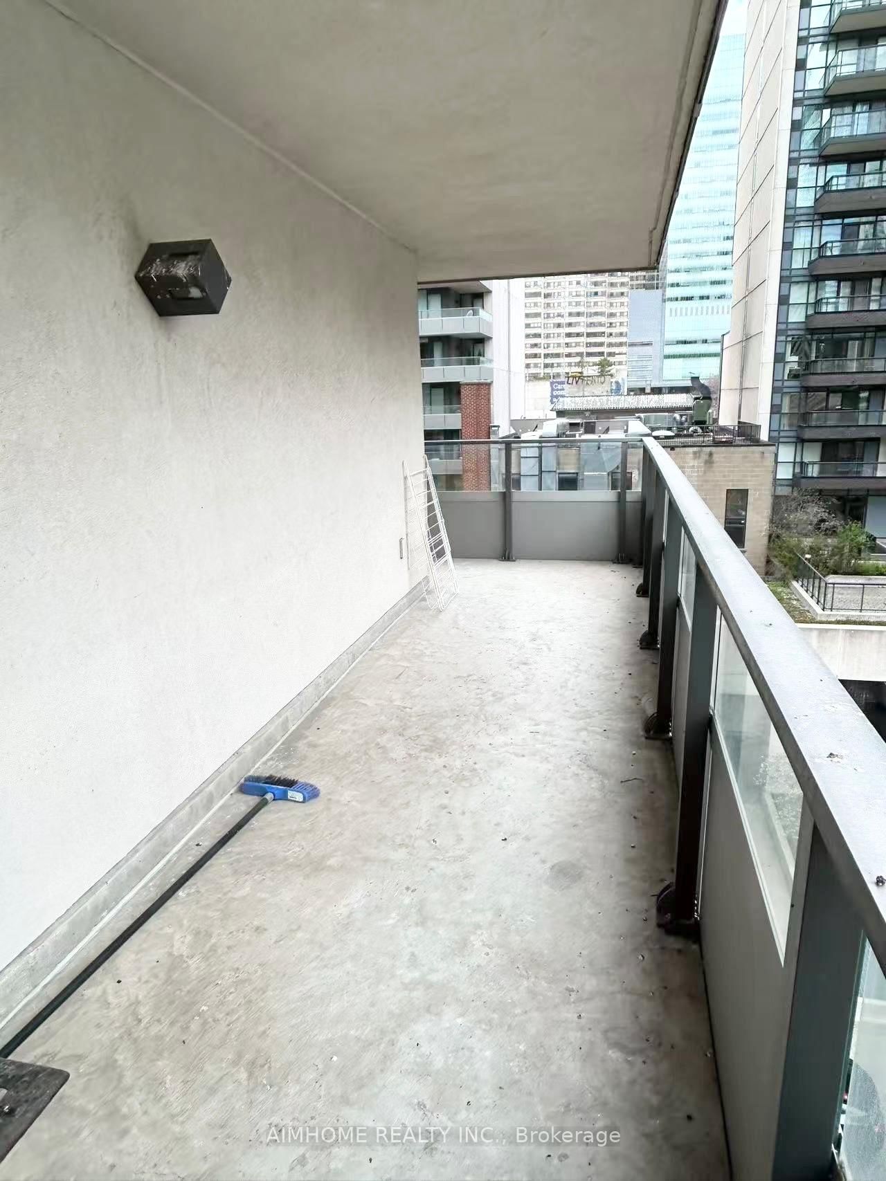 111 Elizabeth Street E, Unit 705 - Photo 14