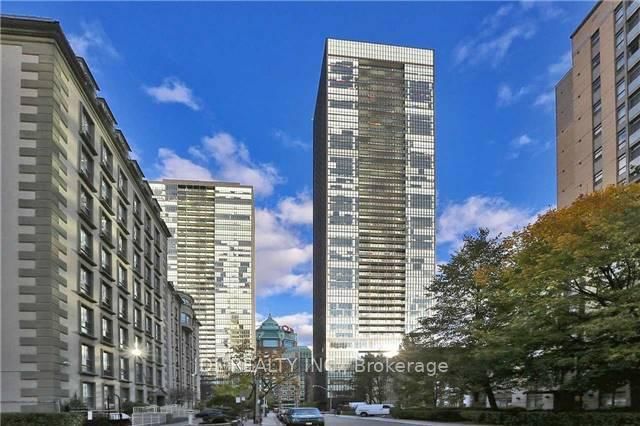 101 Charles Street E, Unit 2810