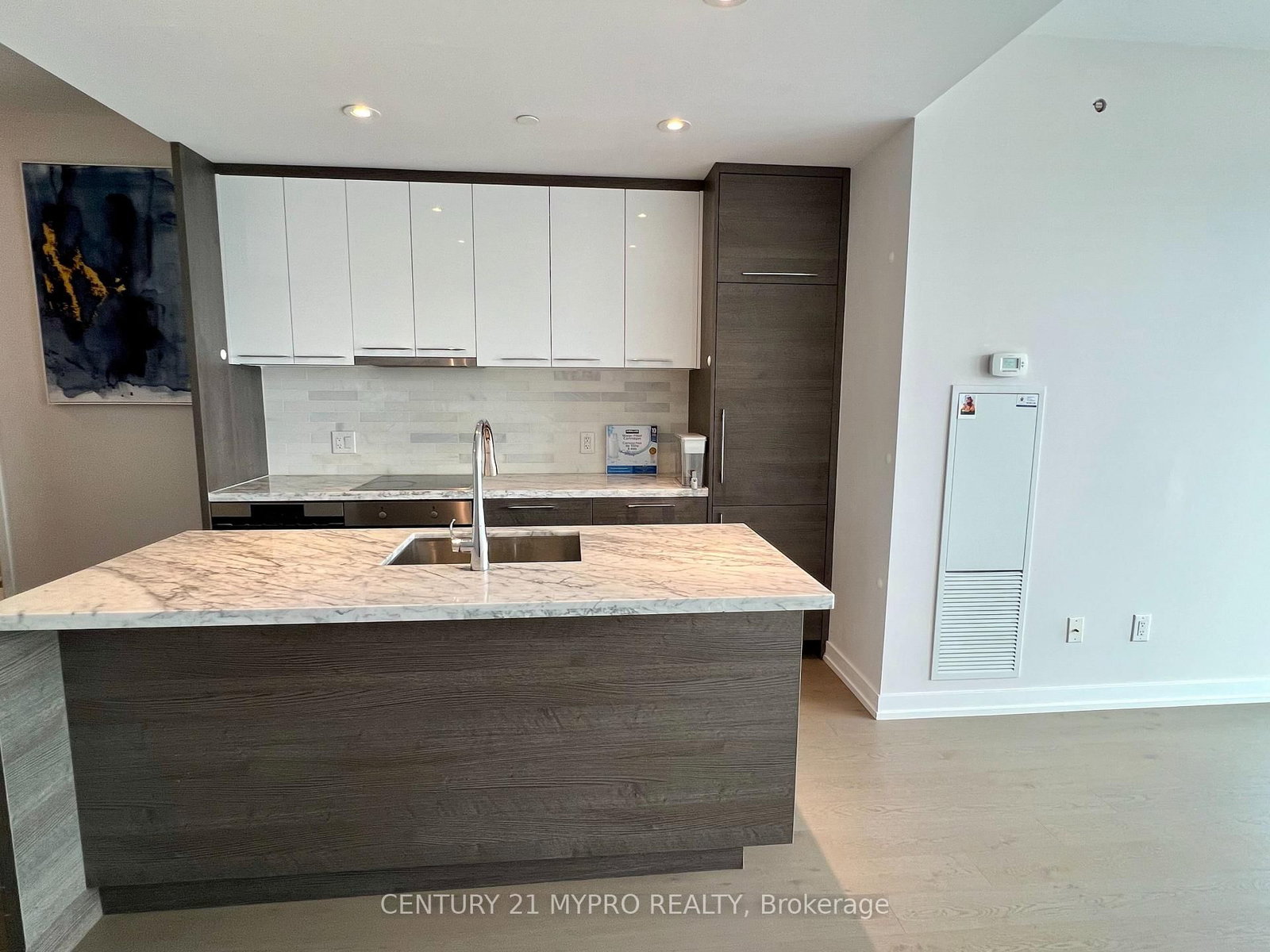488 University Avenue, Unit 4003 - Photo 2