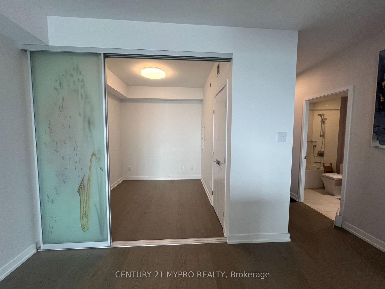 488 University Avenue, Unit 4003 - Photo 5