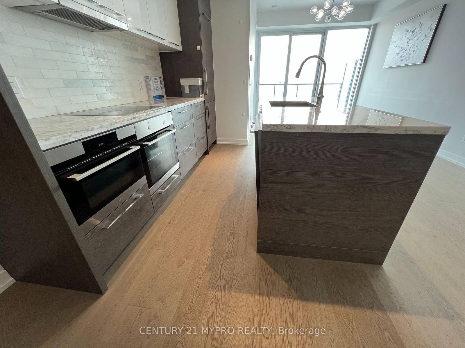 488 University Avenue, Unit 4003 - Photo 8