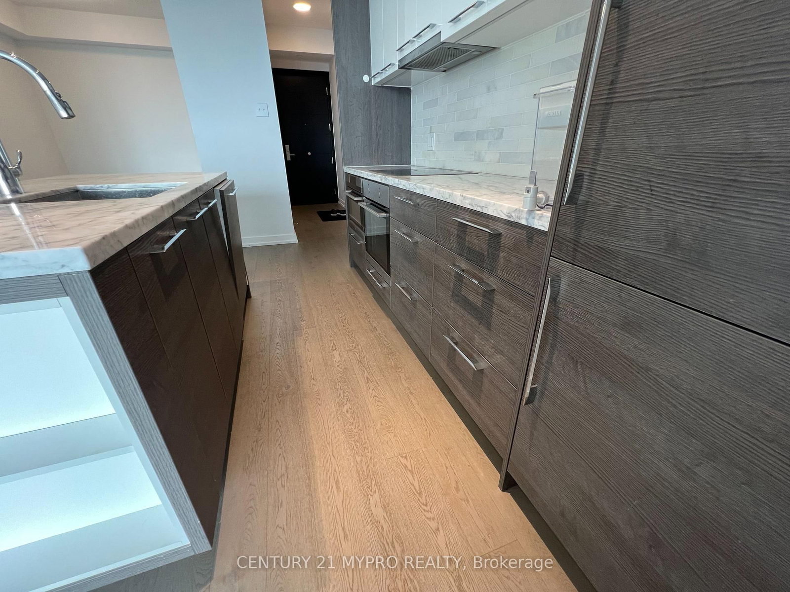 488 University Avenue, Unit 4003 - Photo 9