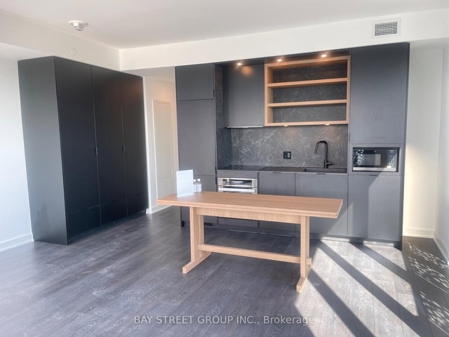 4602 - 55 Charles Street E