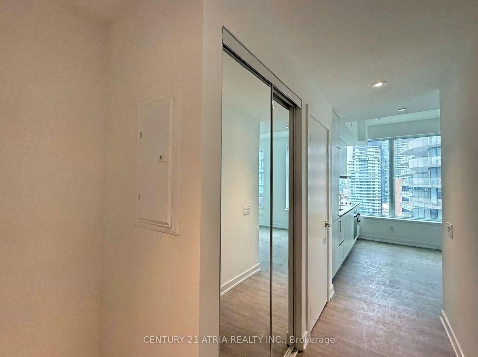 8 Wellesley Street W, Unit 3115 - Photo 17
