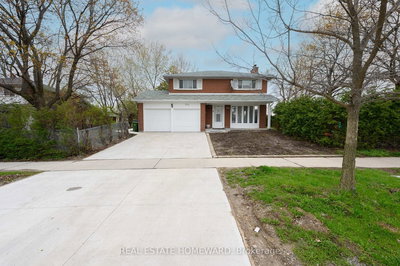 Lower Unit - 114 Old Sheppard Ave | Toronto | Image
