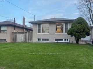 65 Cummer Avenue - Photo 2