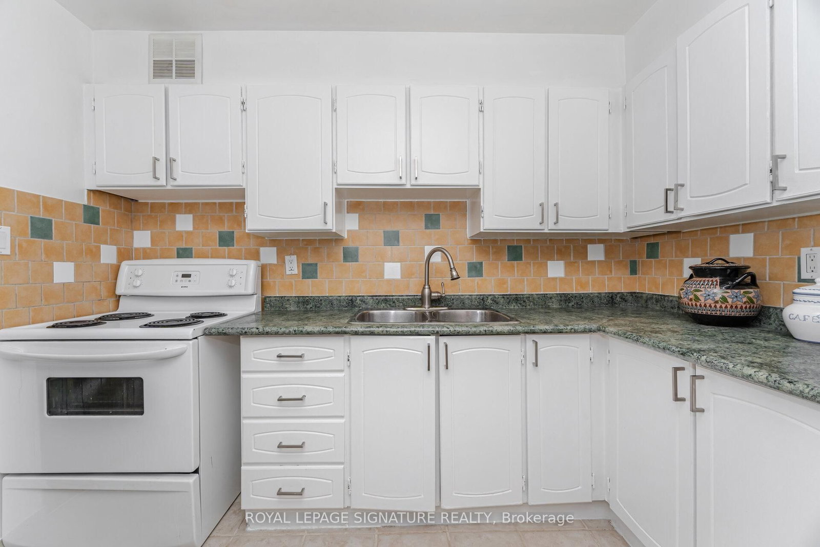 10 Edgecliff Golfway, Unit 303 - Photo 12