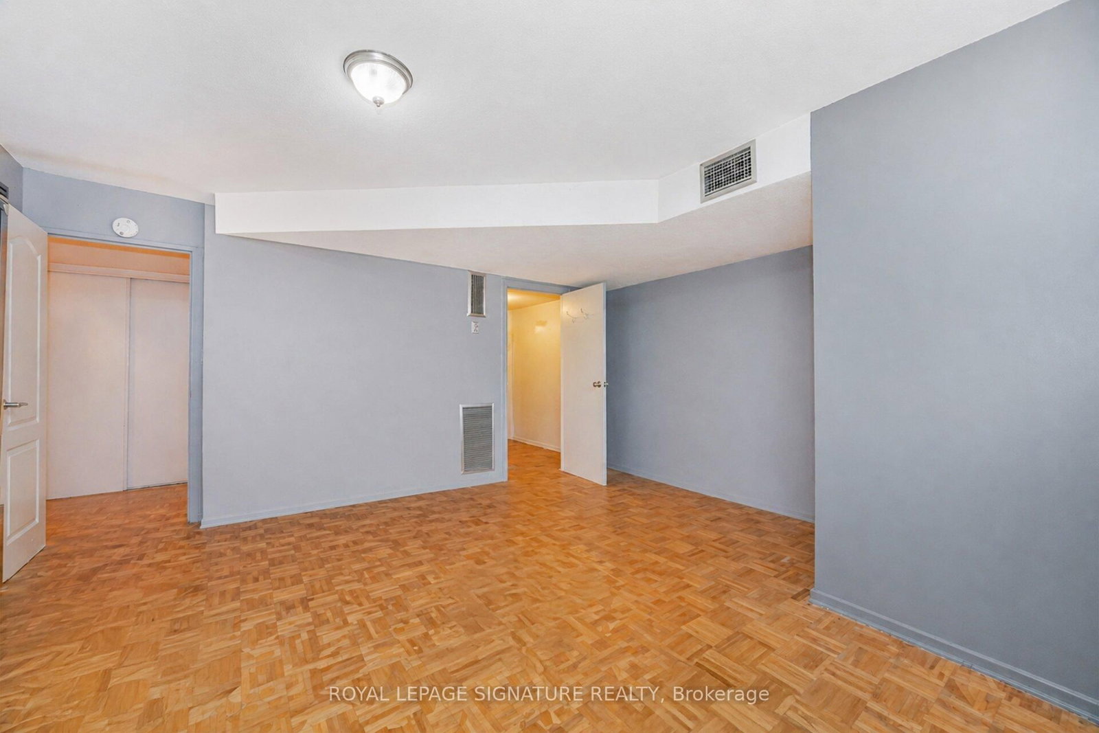 10 Edgecliff Golfway, Unit 303 - Photo 16