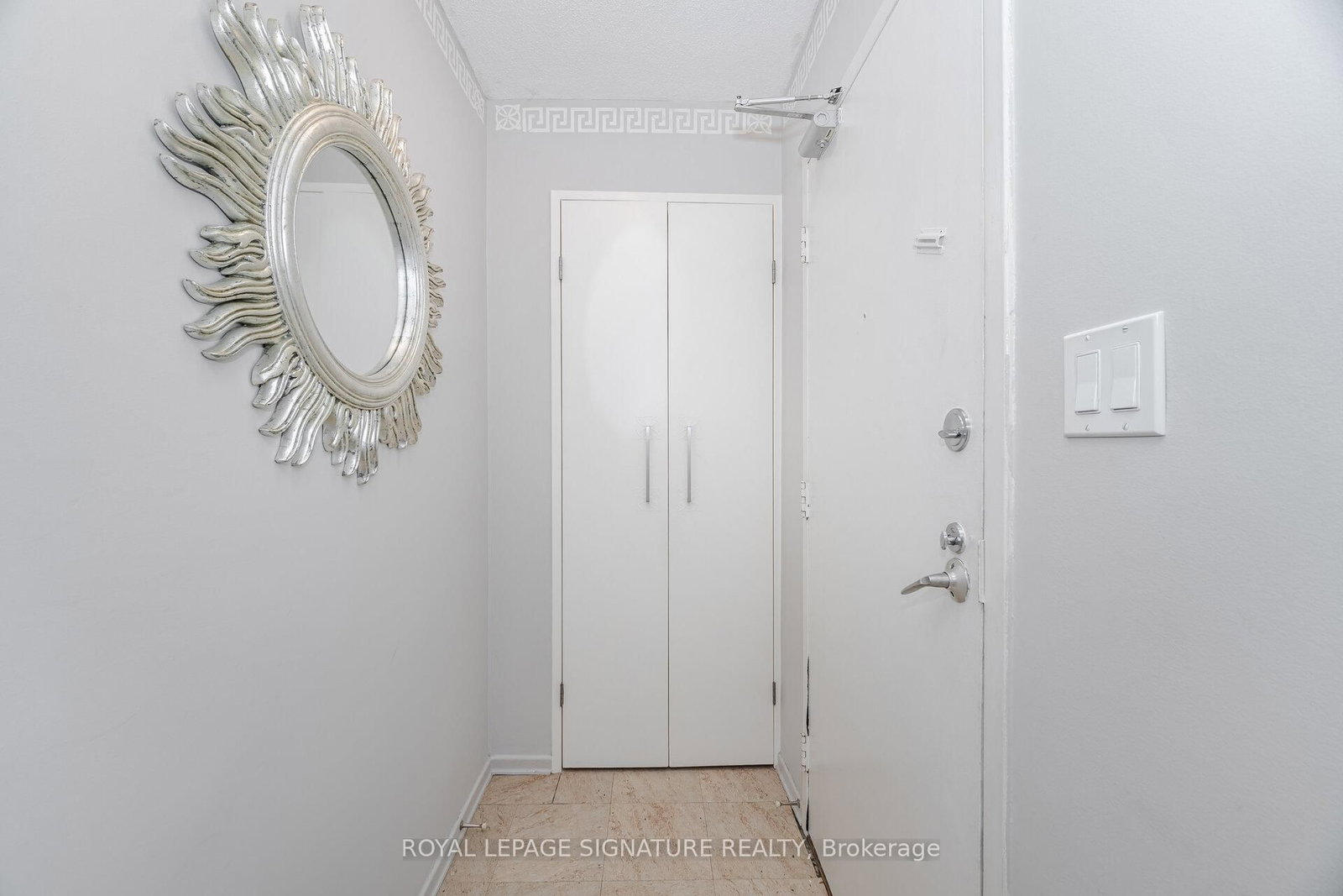 10 Edgecliff Golfway, Unit 303 - Photo 4