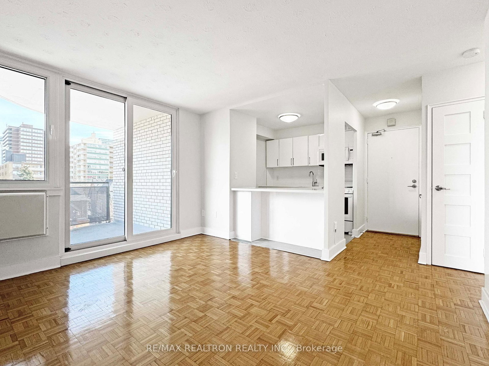 485 Huron Street, Unit 505 - Photo 2