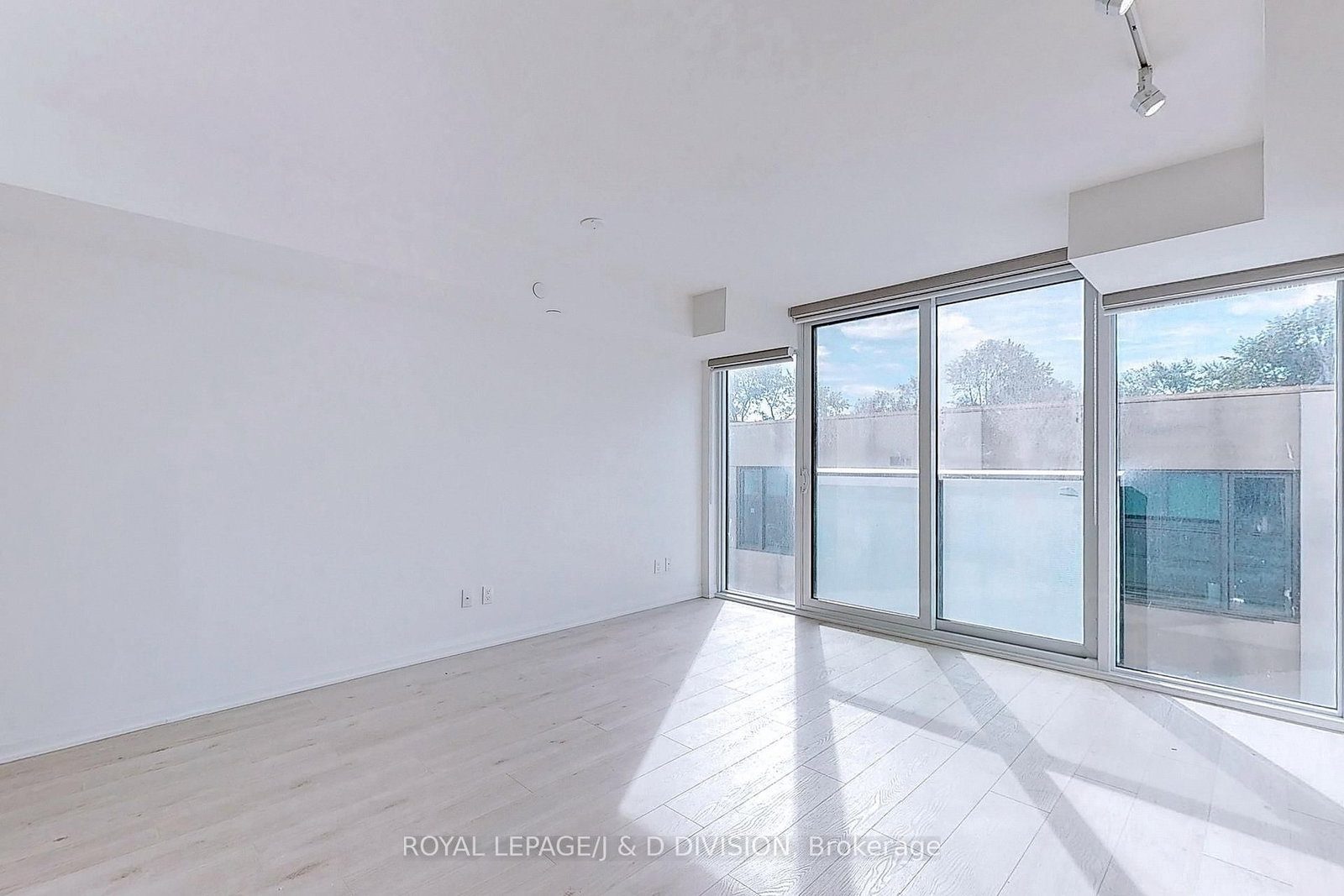 99 Foxbar Road, Unit 311 - Photo 11
