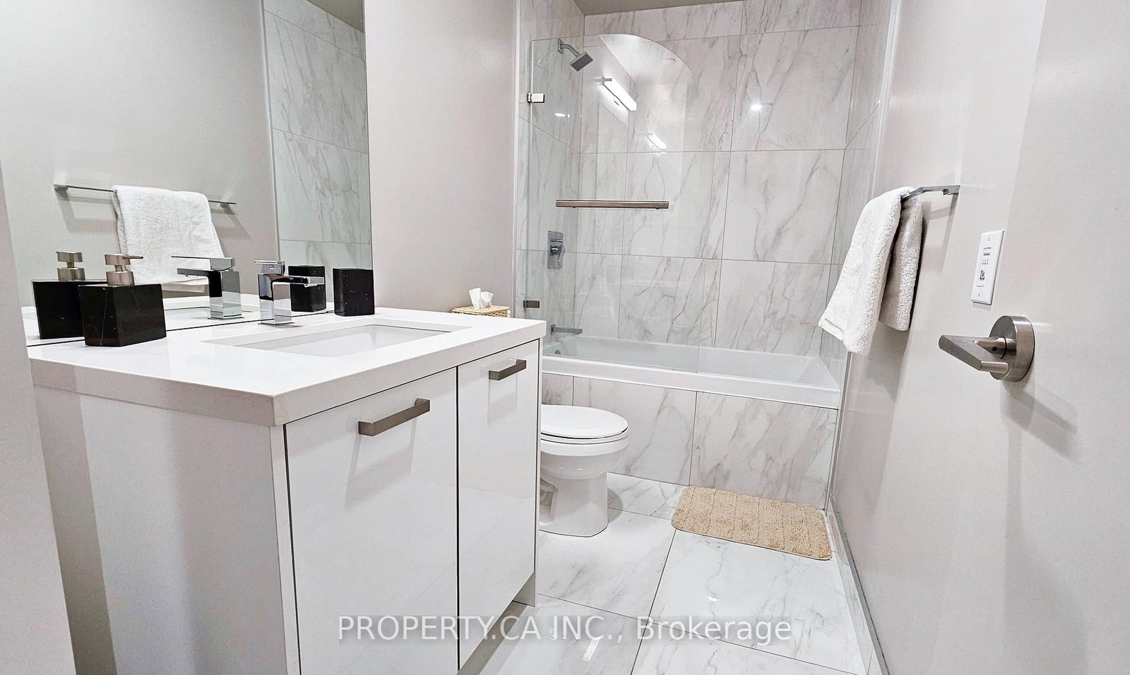 458 Richmond Street W, Unit 408 - Photo 10