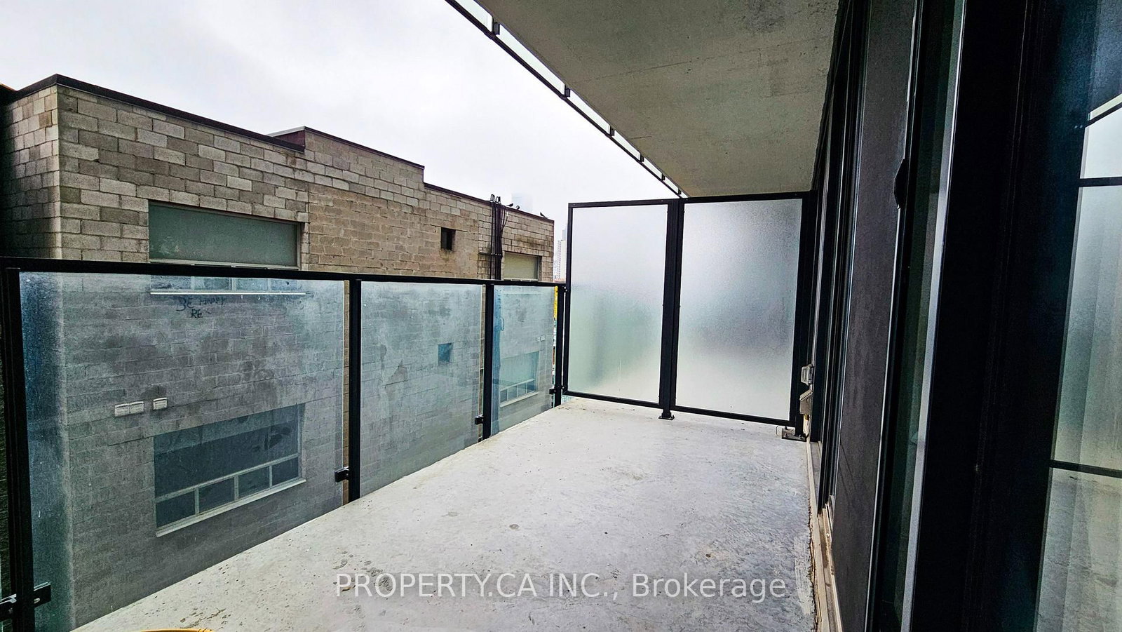 458 Richmond Street W, Unit 408 - Photo 12