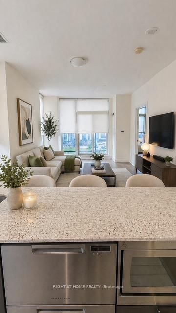 1486 Bathurst Street, Unit 1303 - Photo 8