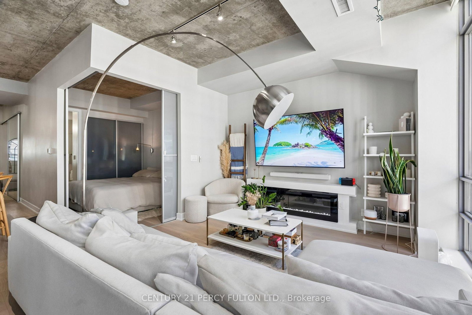 399 Adelaide Street W, Unit 715 - Photo 4