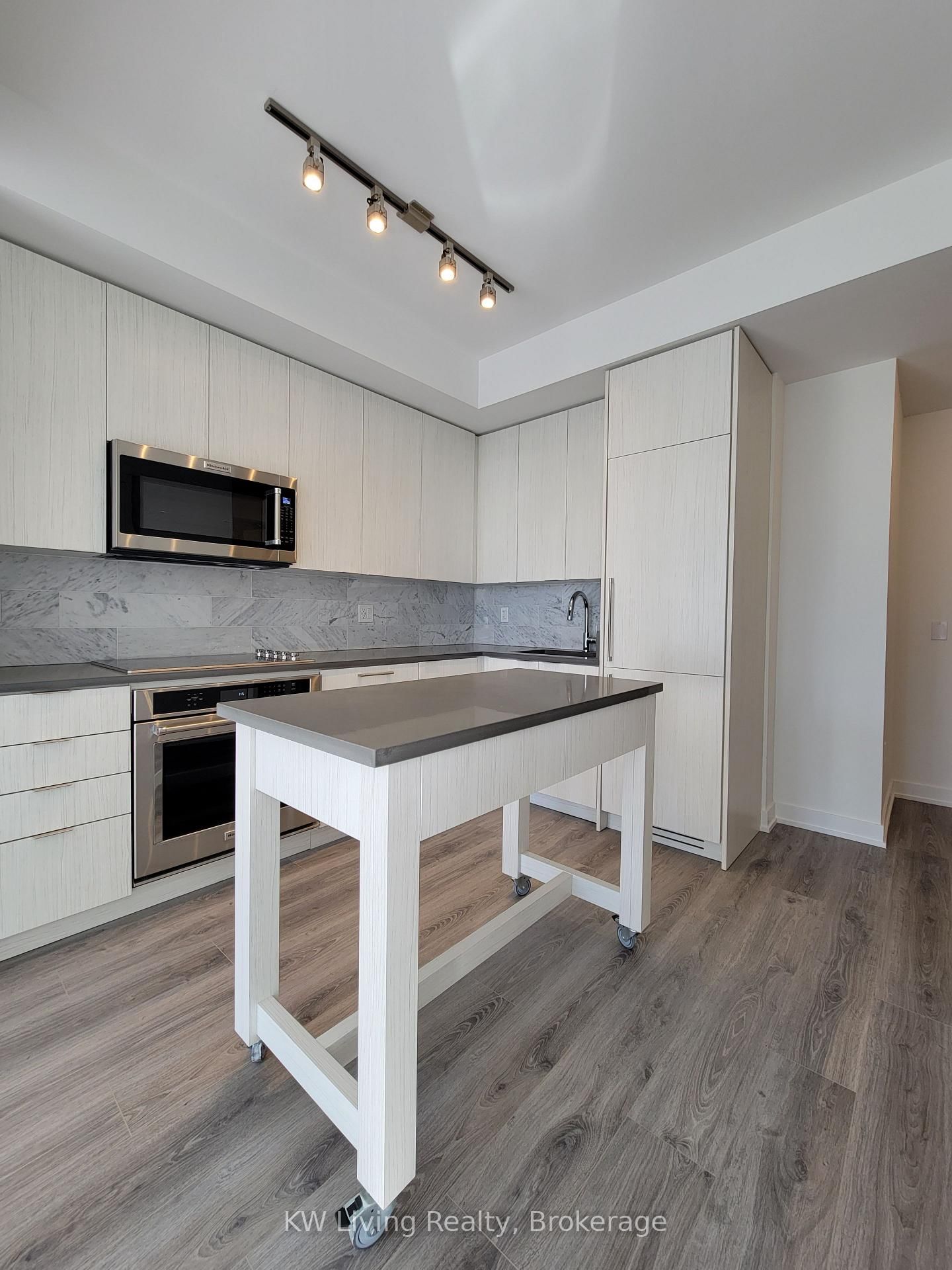 38 Iannuzzi Street, Unit 1813 - Photo 11