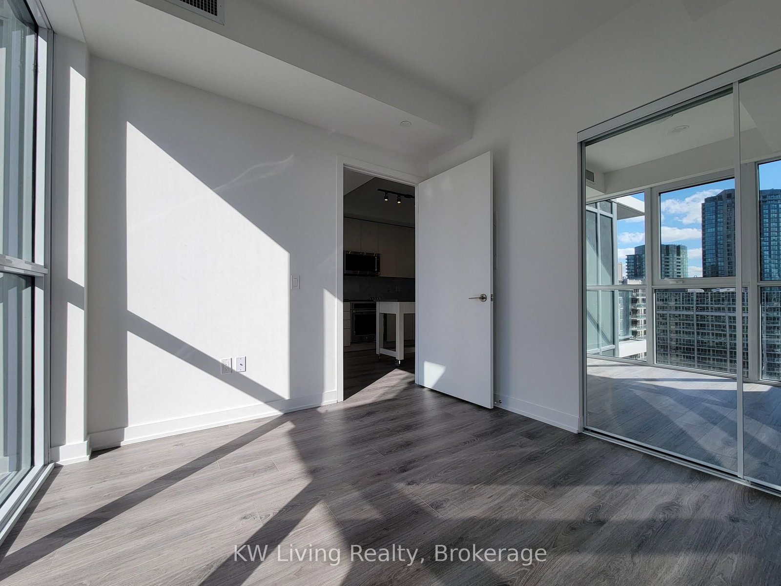 38 Iannuzzi Street, Unit 1813 - Photo 9
