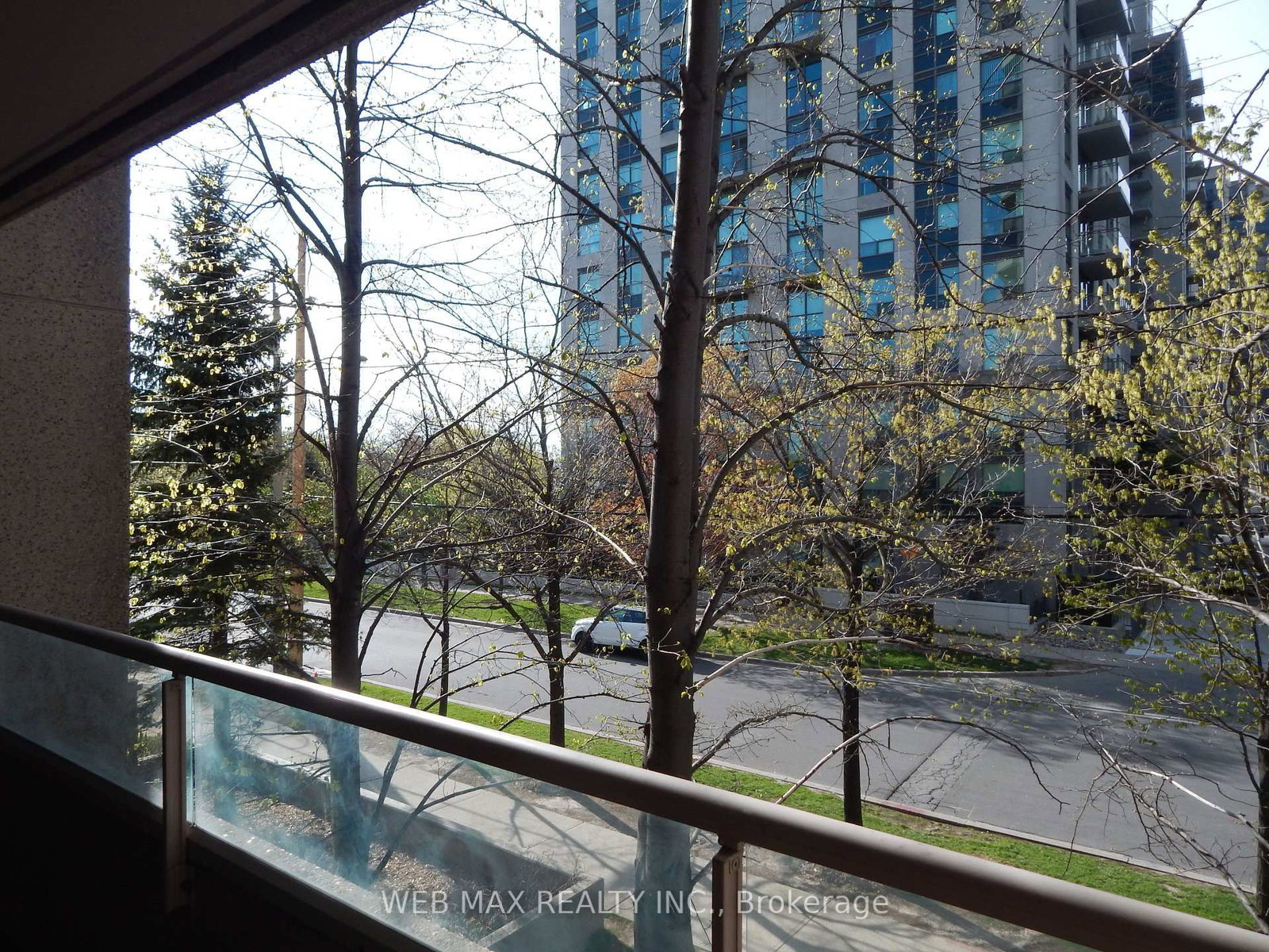 18 Hillcrest Avenue, Unit 206 - Photo 8