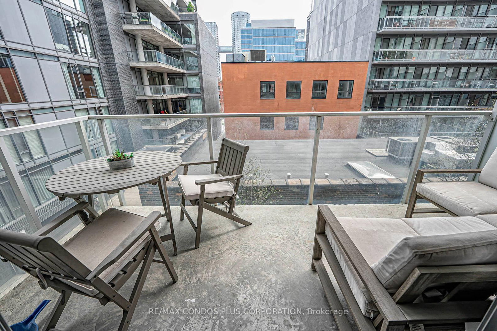 75 Portland Street, Unit 424 - Photo 12