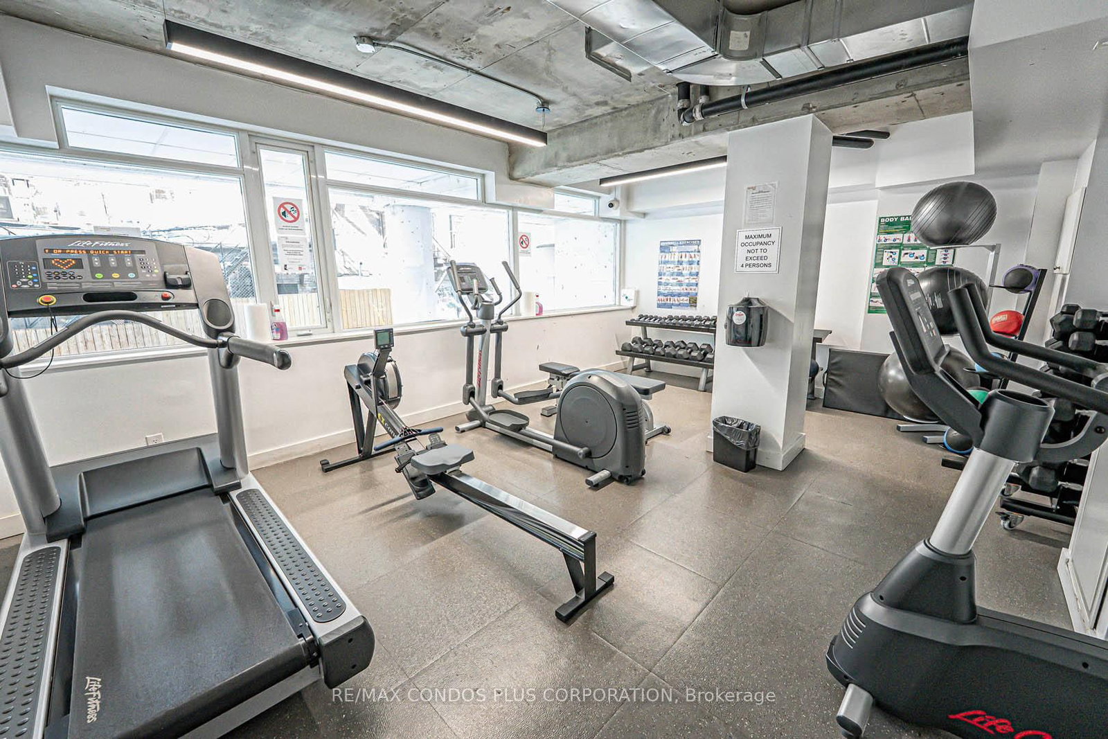 75 Portland Street, Unit 424 - Photo 24