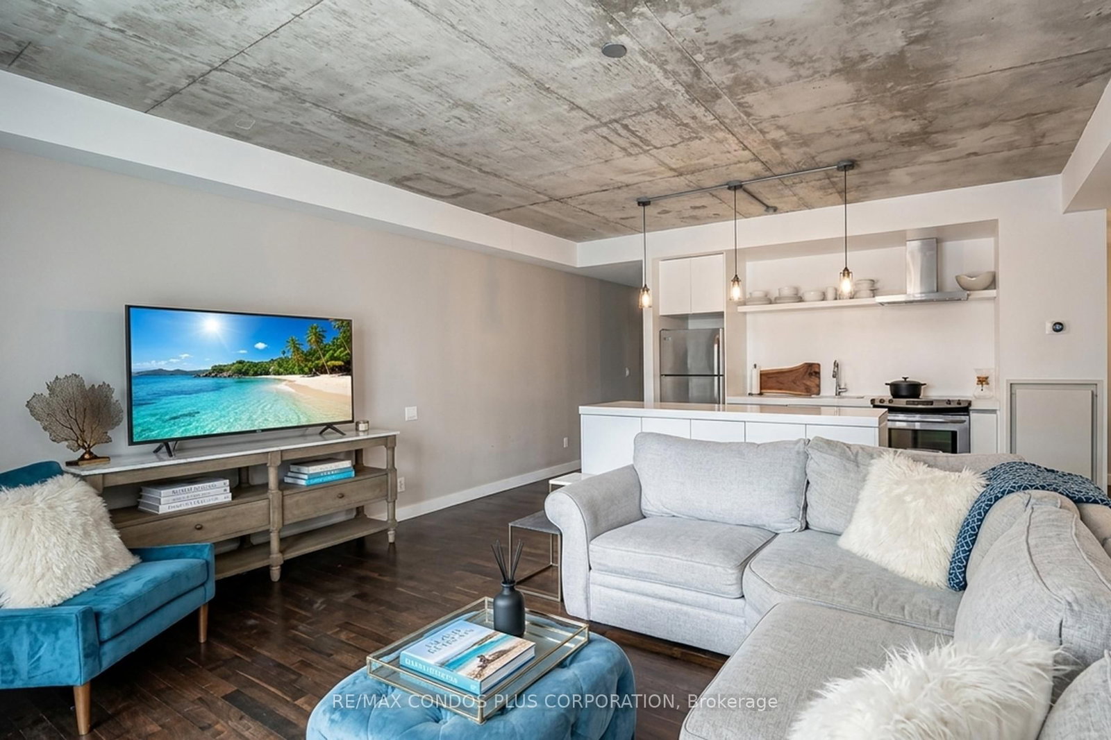 75 Portland Street, Unit 424 - Photo 5