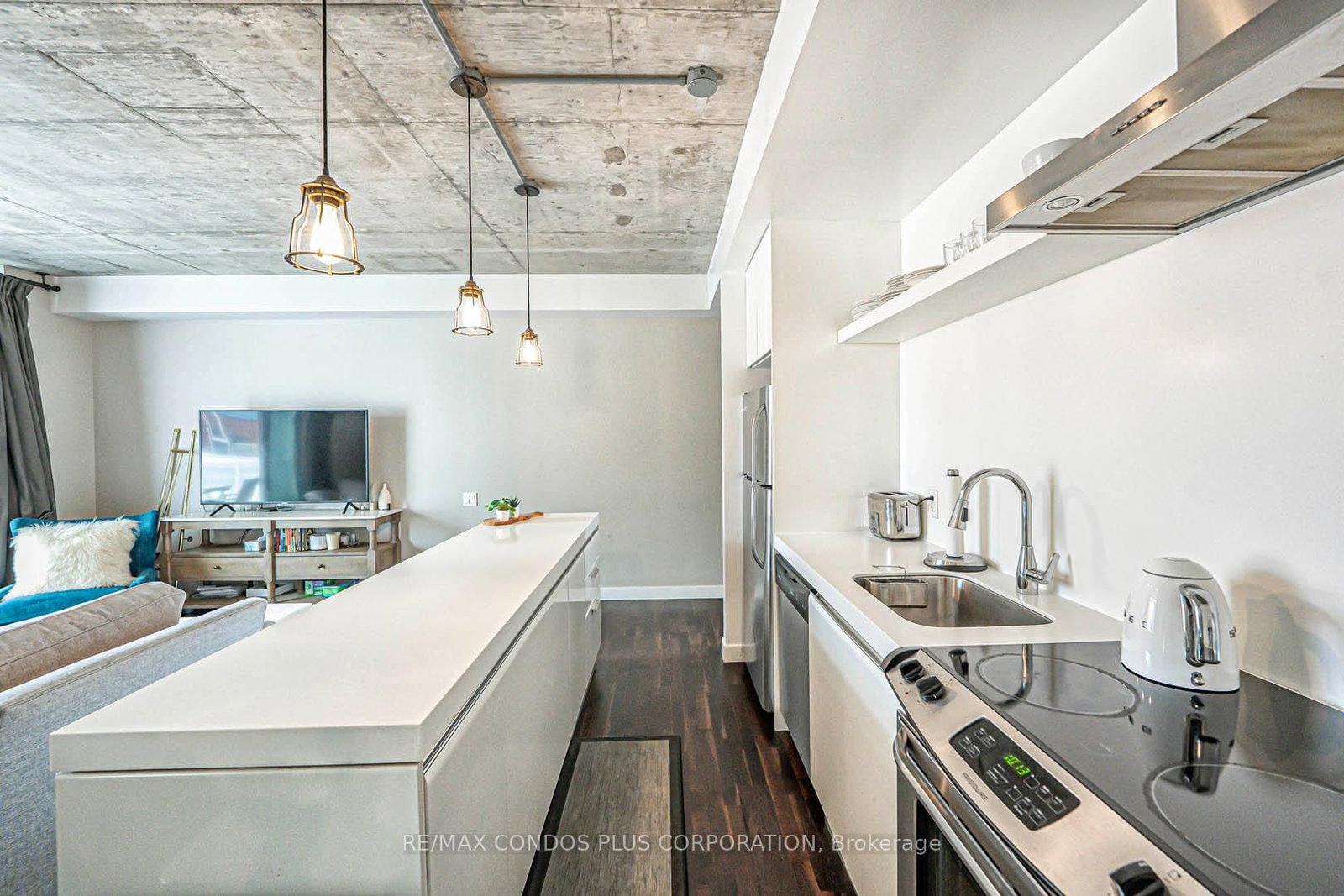 75 Portland Street, Unit 424 - Photo 7