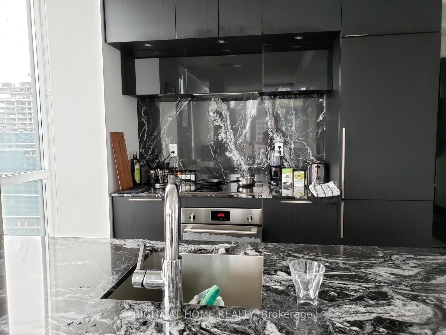 88 Blue Jays Way, Unit 2905 - Photo 10